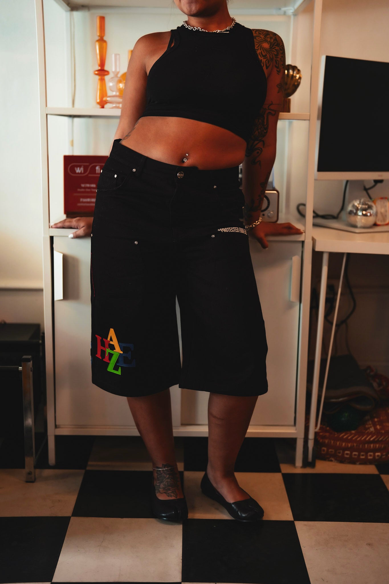“CRAYOLA MIDNIGHT” CARPENTER JORTS